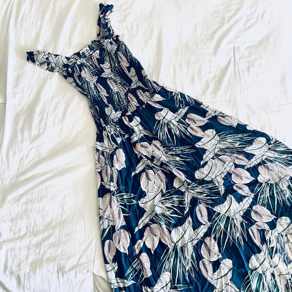 On The Road Dresses & Skirts - On the Road Peace Lily Dress